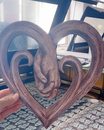 Hand-in-hand Heart Wall Decor Decorative Art Piece